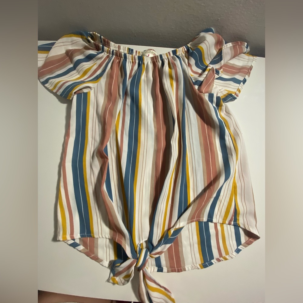 striped top